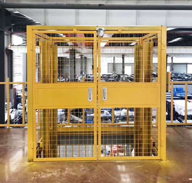 丰泽智能导轨式升降机亮相